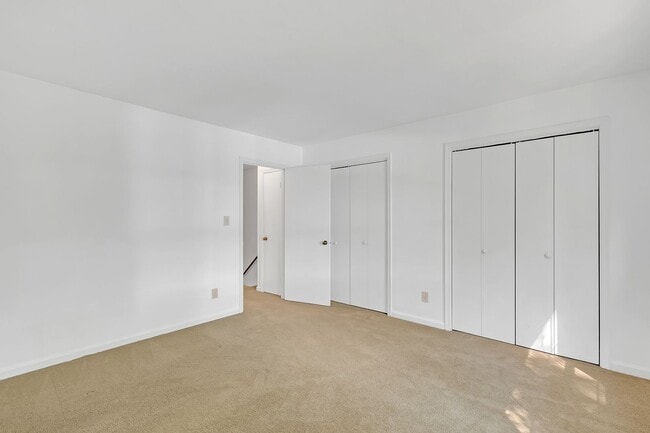 Building Photo - Call Sabrina Thomas at 757-767-0767 for more information