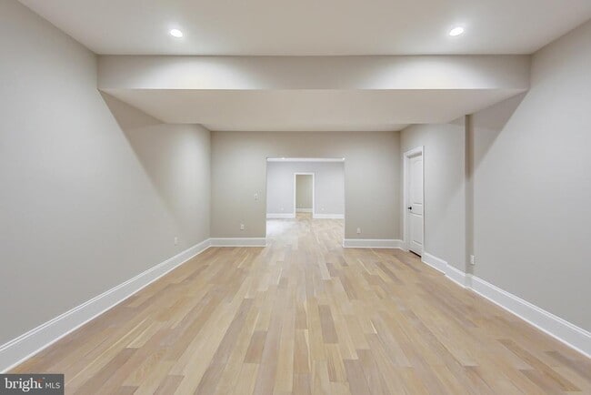 Building Photo - 3104 Sleepy Hollow Rd