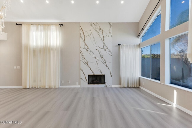 Building Photo - 24739 Vía Madera