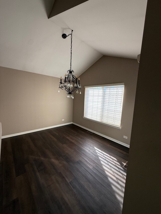 Building Photo - 1586 New Haven Dr