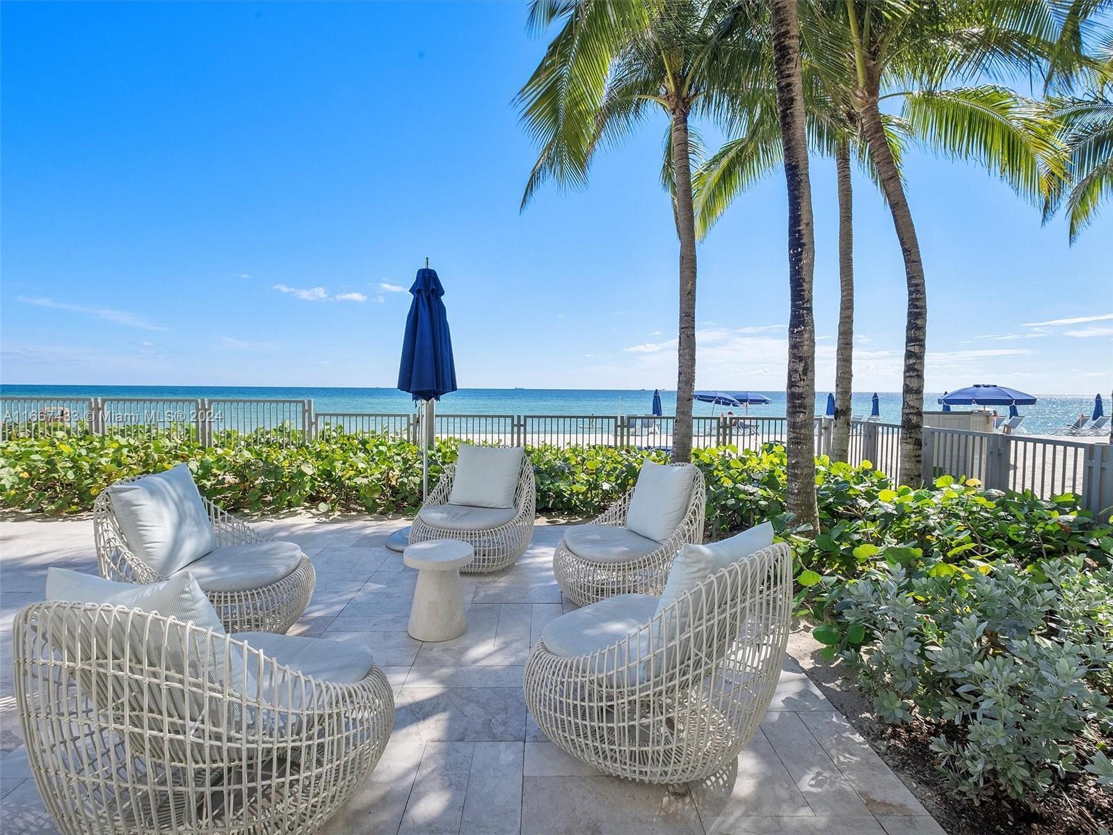 Building Photo - 16047 Collins Ave