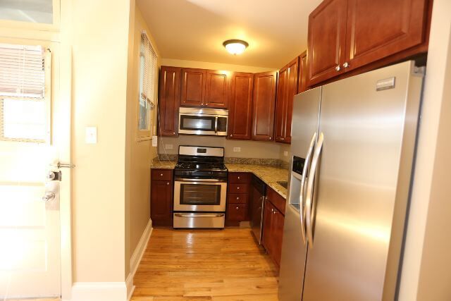 Building Photo - 4944 N Hoyne Ave
