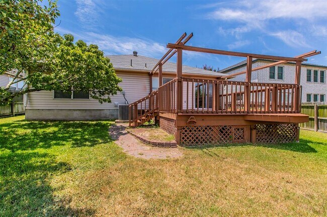 Building Photo - 2645 Andres Way