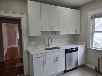 Building Photo - 39 Pearson Rd