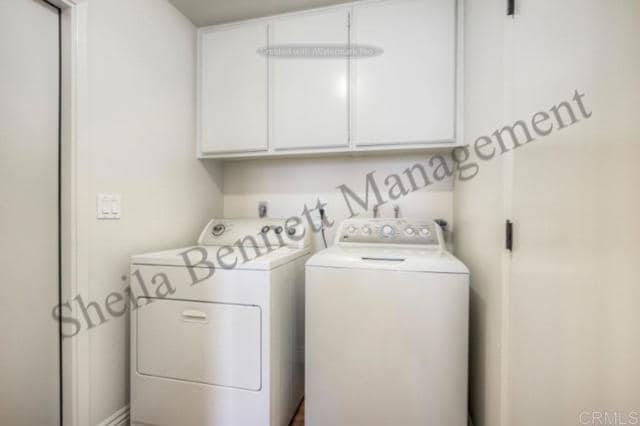 Building Photo - 2404 La Macarena Ave