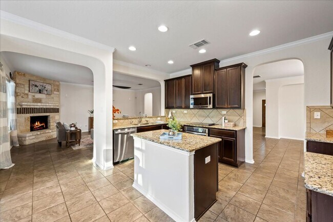 Building Photo - Move-In Ready Home with Resort-Style Backyard