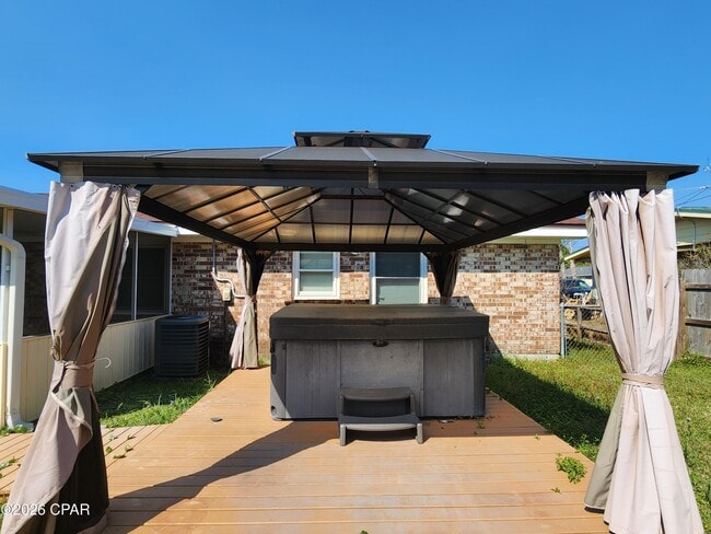 Building Photo - 1804 Arthur Ave