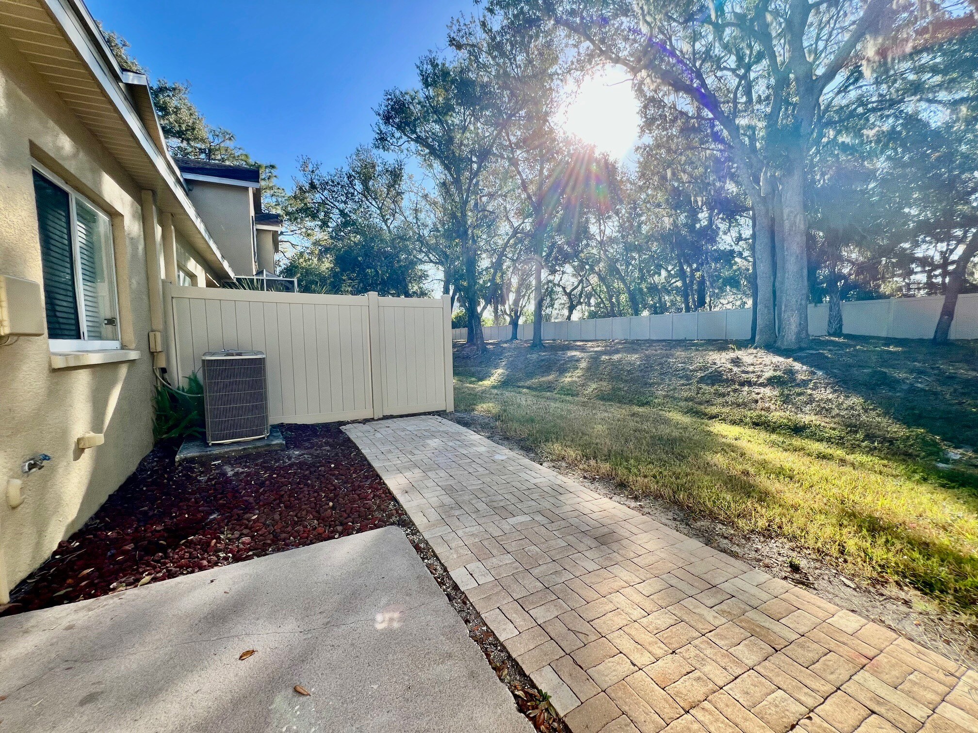 Building Photo - 10619 Shady Falls Ct