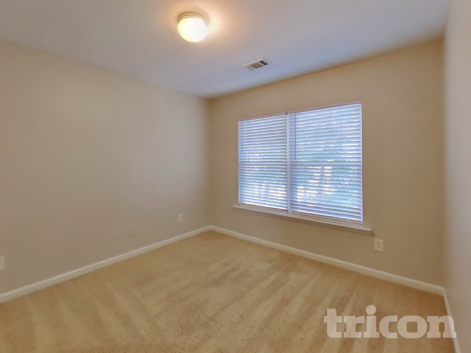 Building Photo - 3364 Estes Dr