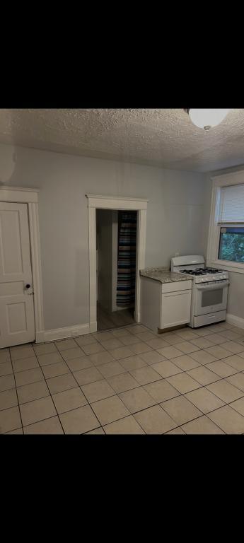 Building Photo - 5842 St Elmo Ave