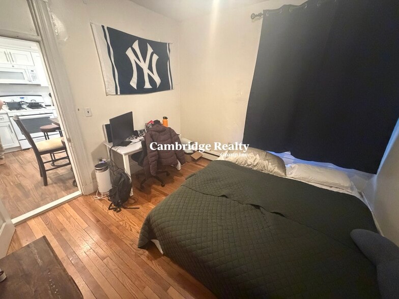 Building Photo - 15 Sewall St