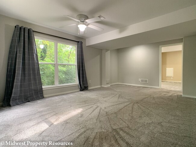 Building Photo - 3 Bedroom Home For Rent | Offered by Midwe...