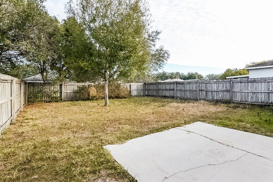Building Photo - 1022 Harvest Moon Dr