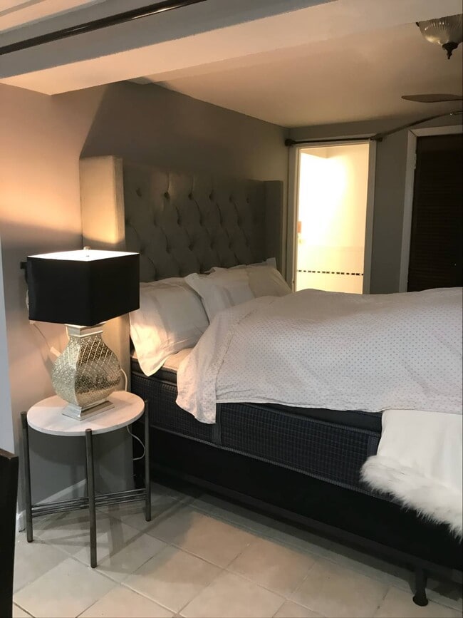 Building Photo - 253-27 Craft Ave