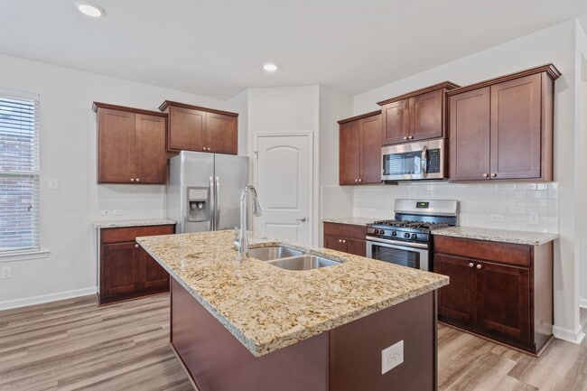 Building Photo - 2432 Fenimore Loop