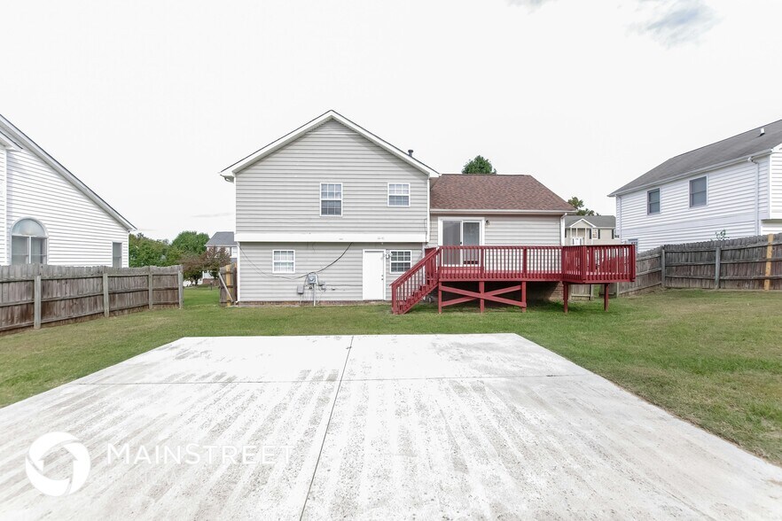 Building Photo - 304 Mt Olive Dr