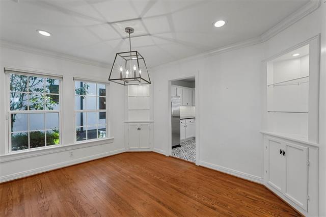 Building Photo - 6421 Kenwood Ave