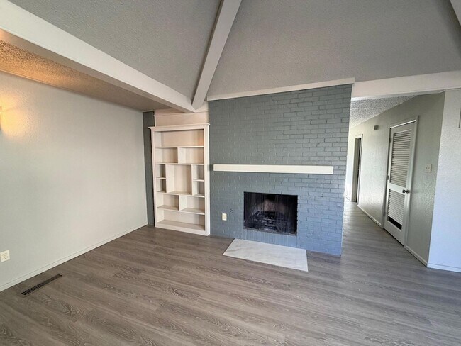 Building Photo - 3714 53rd St