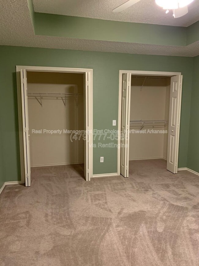 Building Photo - 1612 Cresent St