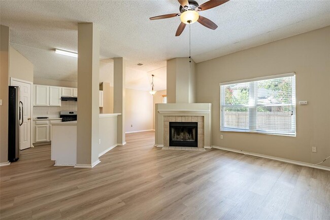 Building Photo - 1702 Verbena Way