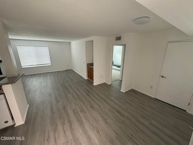 Building Photo - 13042 Riverside Dr