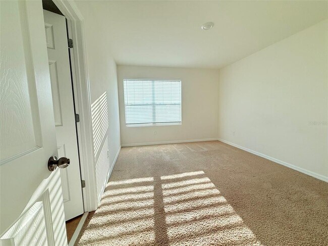 Building Photo - 1705 Felicity Ln
