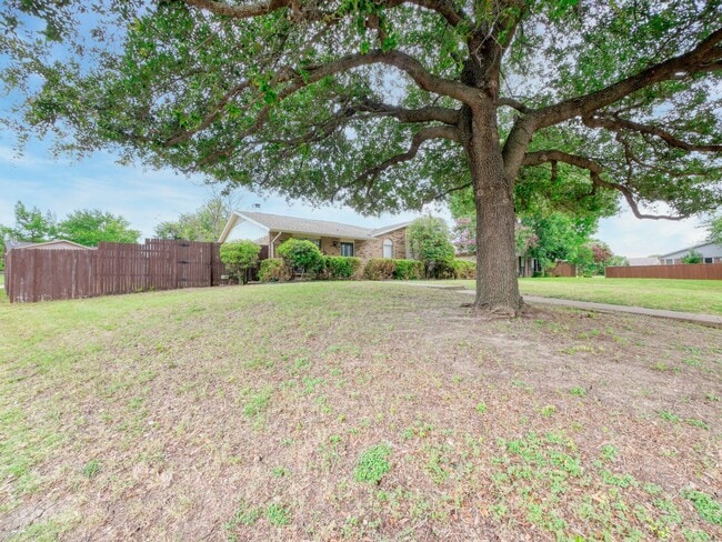 Primary Photo - 1472 Rockshire Dr