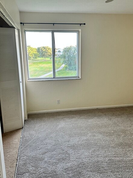 Building Photo - 3645 Boca Ciega Dr