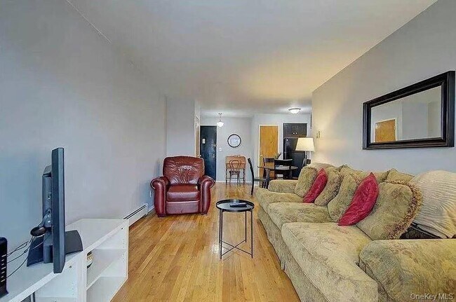 Primary Photo - 61-41 168th St