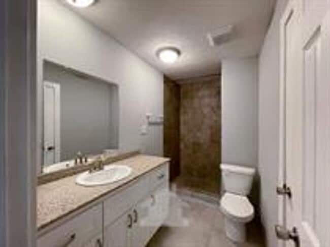 Building Photo - 2 Bed, 2 Bath in Southwest Springfield