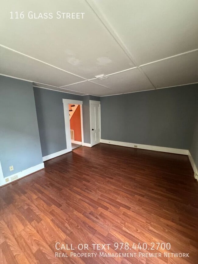 Building Photo - 112-116 Glass St