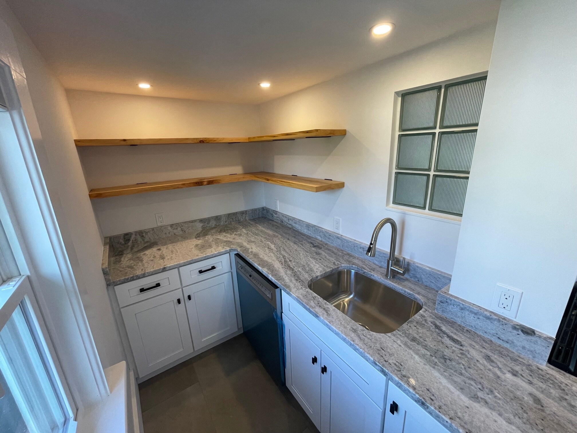 Pantry - 13 Middle St