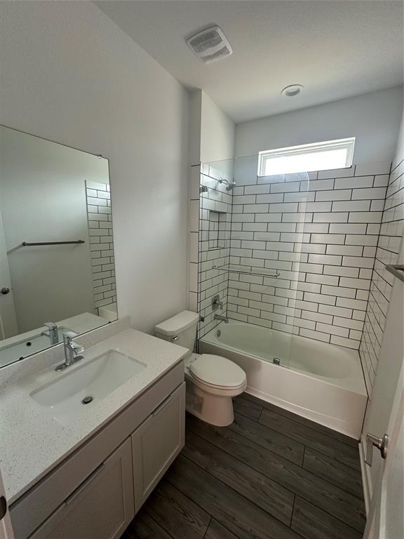 Building Photo - 14007 Vly Crk Ct