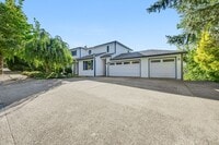 Building Photo - Beautiful 4 Bed, 4 Bath Rental Home in Gre...
