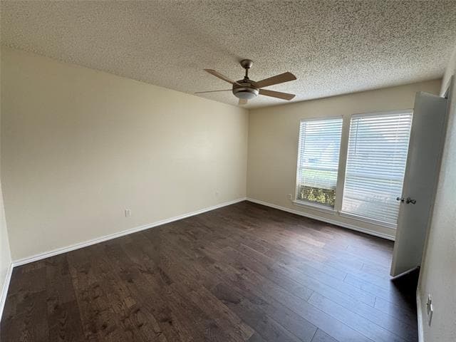 Building Photo - 6609 Oaklawn Dr