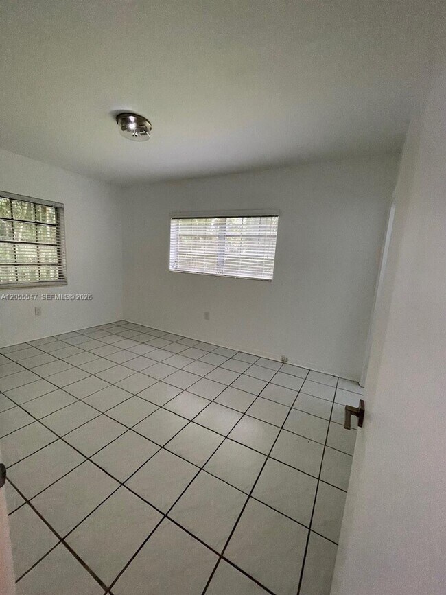Building Photo - 828 Lorca St