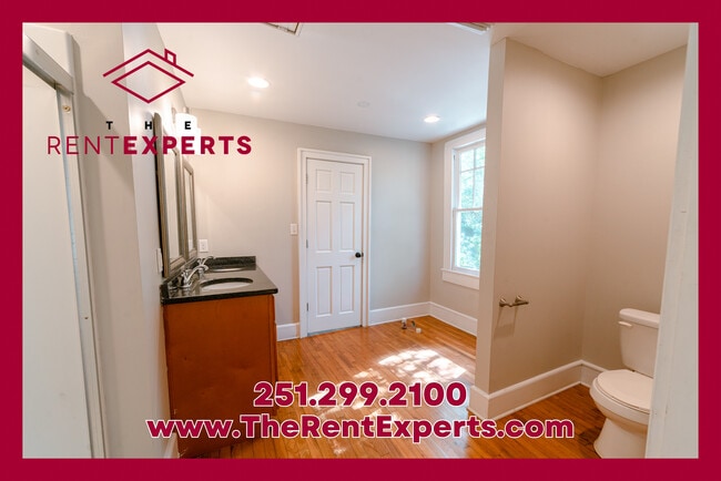 Building Photo - 23 Houston St