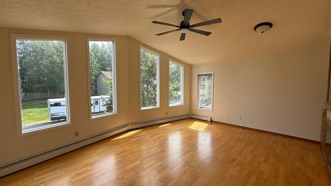 Building Photo - East Anchorage 3 Bed/2 Bath House - Fresh ...