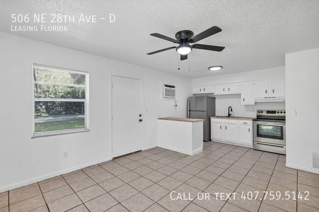 Building Photo - 506 NE 28th Ave