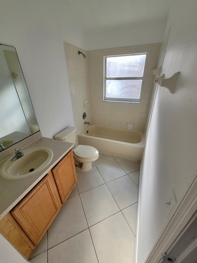 Building Photo - 12750 Sophiamarie Loop