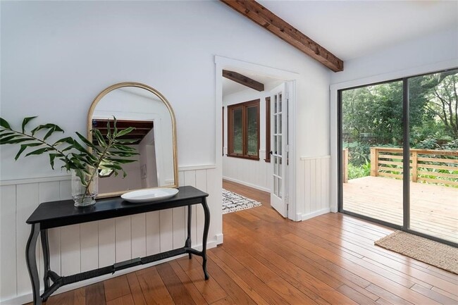 Building Photo - 8303 N River Oaks Ct