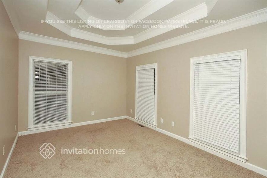 Building Photo - 1905 Oak Wind Ln NE