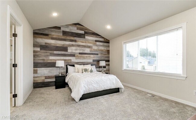 Building Photo - 4 br, 2.5 bath House - 27039 228th Place S...