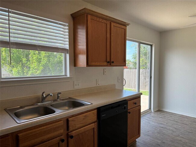 Building Photo - 12415 Jamie Dr