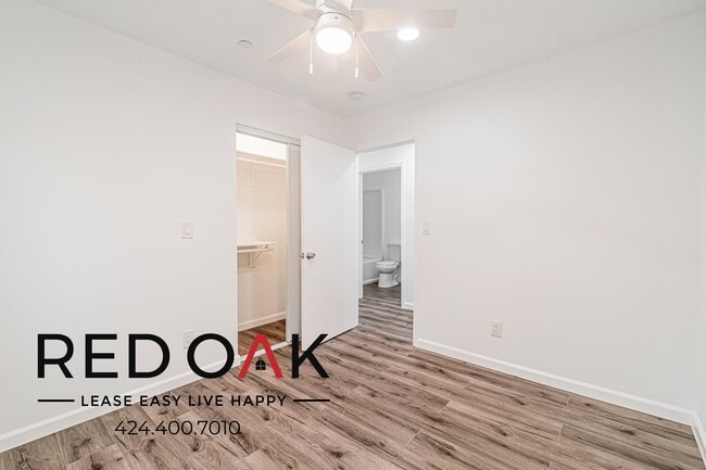 Building Photo - 649 W 92nd St
