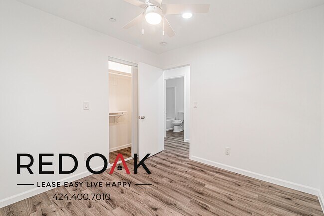 Building Photo - 651 W 92nd St