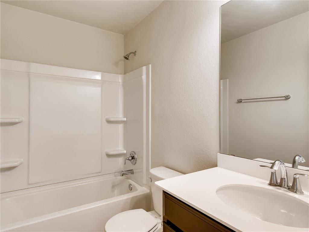 Building Photo - 9801 Tolima Dr
