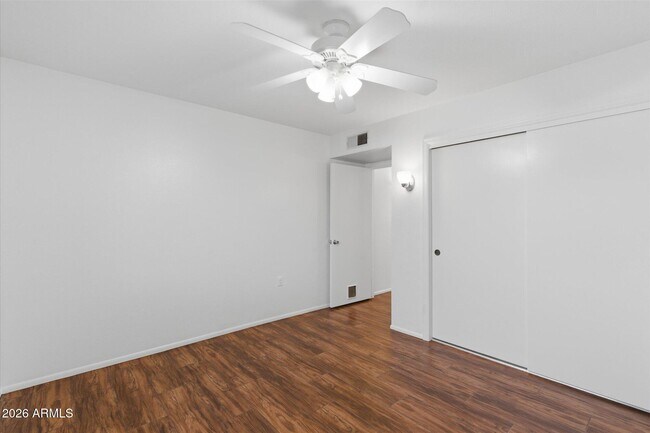 Building Photo - 18415 N Spanish Garden Dr