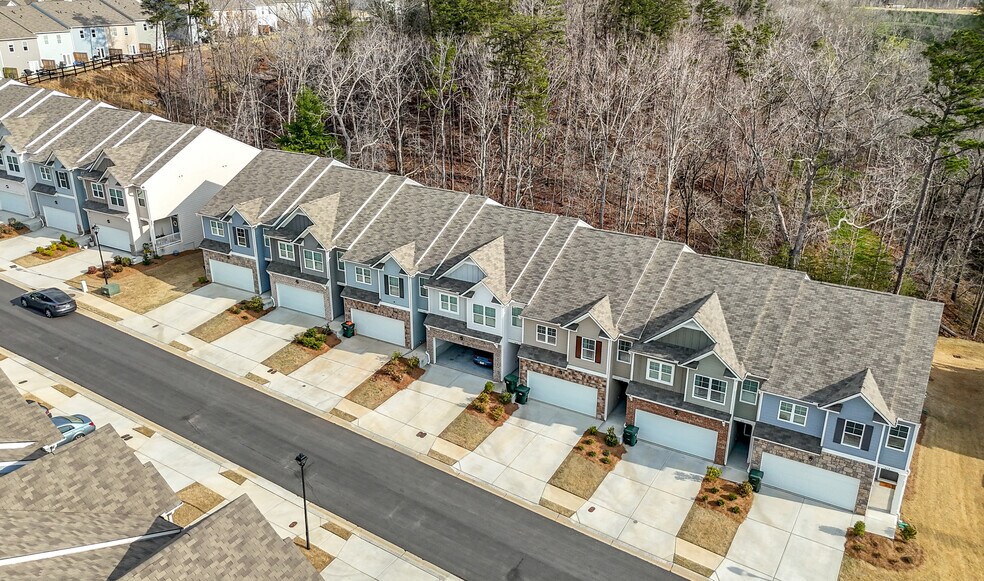 Building Photo - 503 Stoneybrook Dr