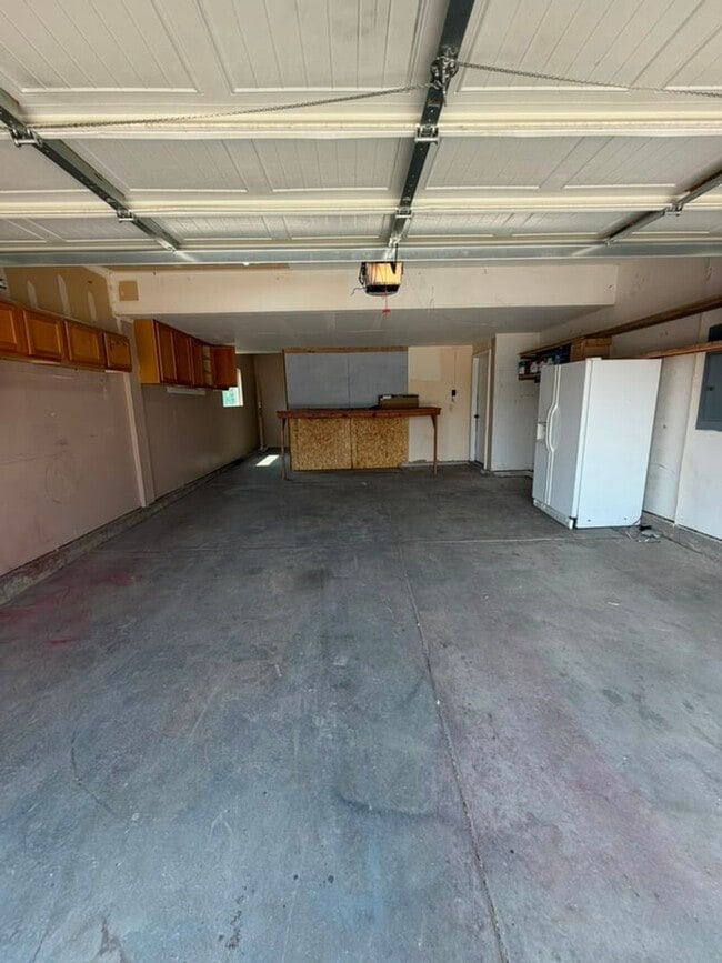 Building Photo - 2827 Aspen Ave